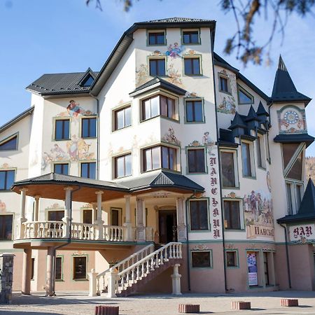 Baron Spa Hotel - Museum Jaremtje Exteriör bild